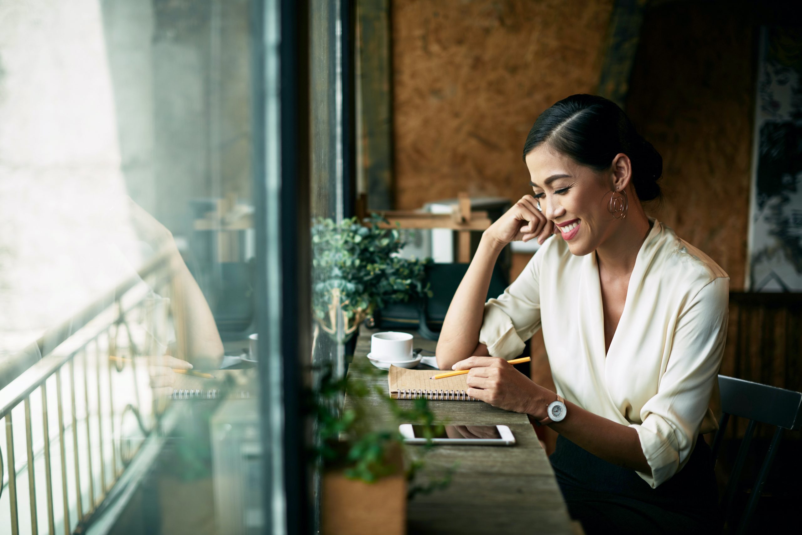 Beautiful woman in cafe